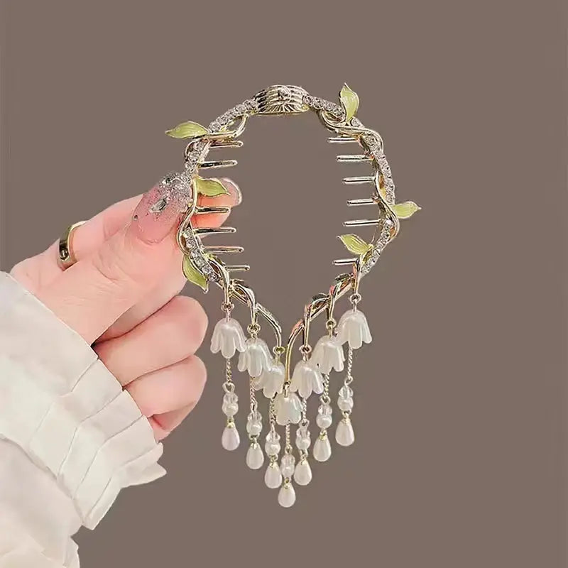 Women's Chinese-Style Alloy-Resin Bling Butterfly Hair Clip with Tassel Holders, Elegant Bun Claw, Ponytail Holder, One Size for Engagement, Anniversary, Business Occasions