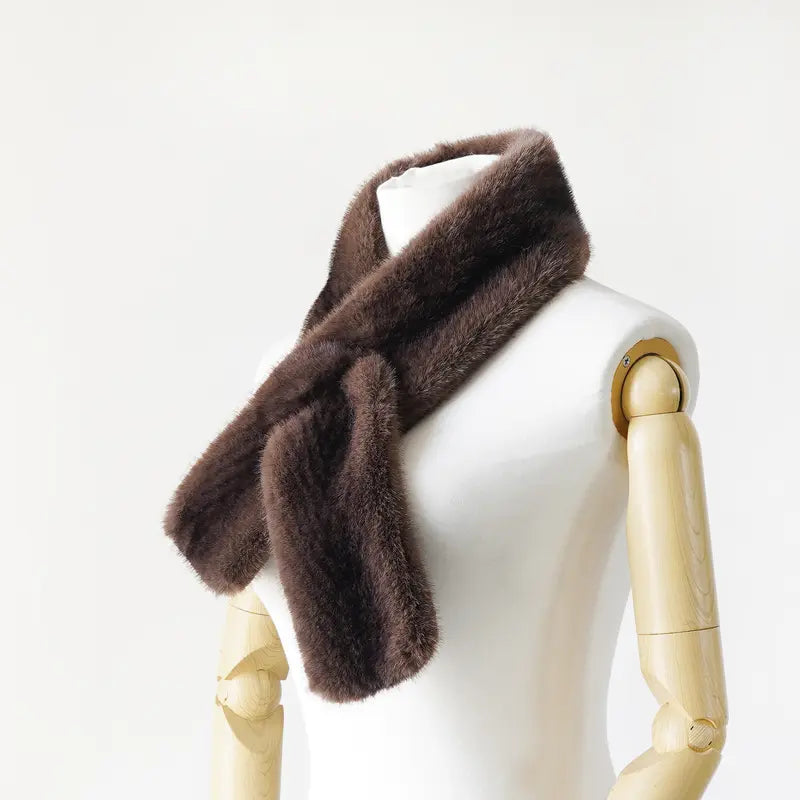 Faux Fur Tiny Scarf -Luxurious Skin-friendly Minimalistic Design for Stylish Outfits & Elegant Neckwear Portable