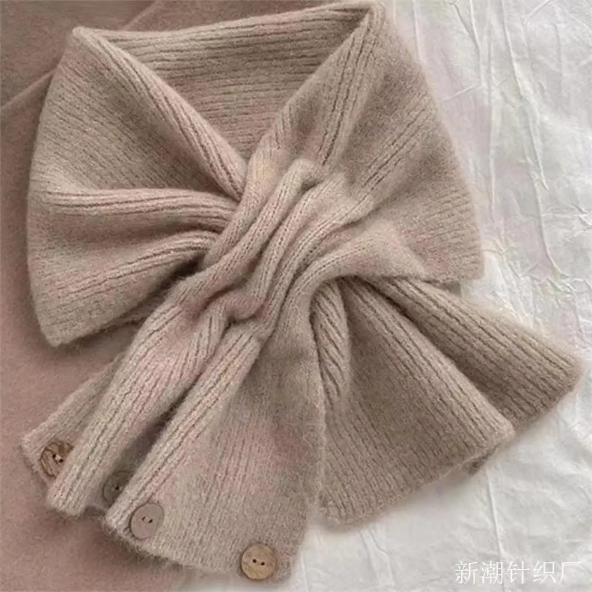 Soft and Skin-Friendly Short Scarf for Women, Cross-Knit Snood, Korean-Style Warm Button Scarf, Fashionable Faux Collar
