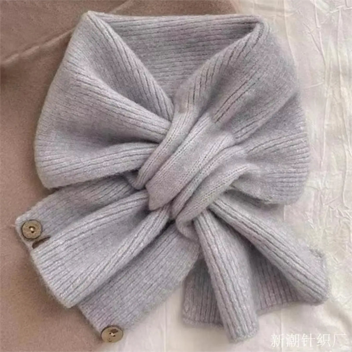 Soft and Skin-Friendly Short Scarf for Women, Cross-Knit Snood, Korean-Style Warm Button Scarf, Fashionable Faux Collar